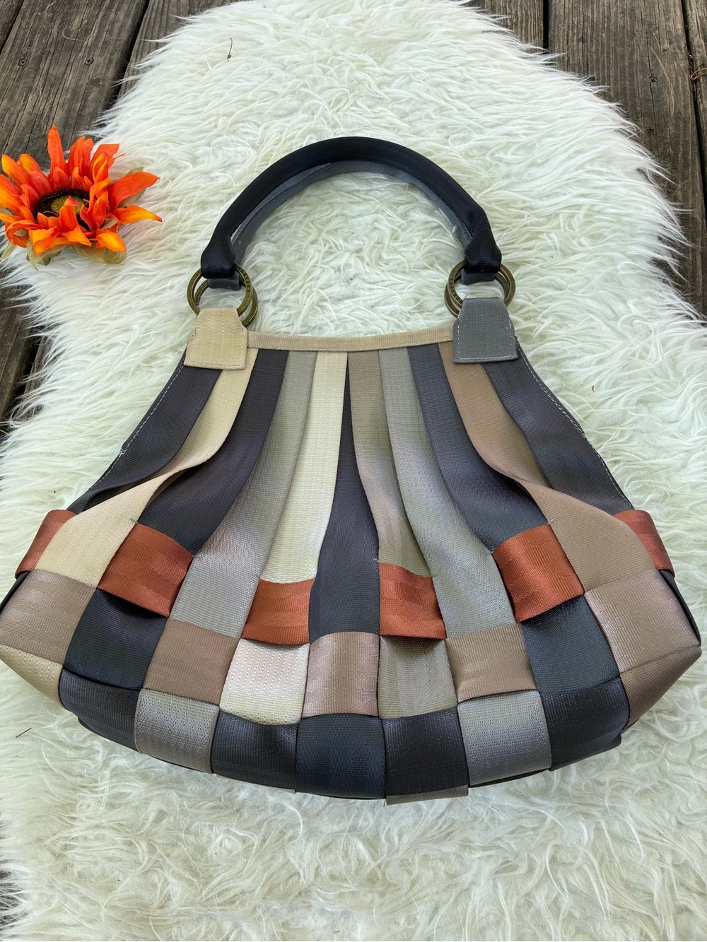 🌺HP🌺Rare GORGEOUS Harvey Stella Treecycle seatbelt bag🌺 - Picture 2 of 12
